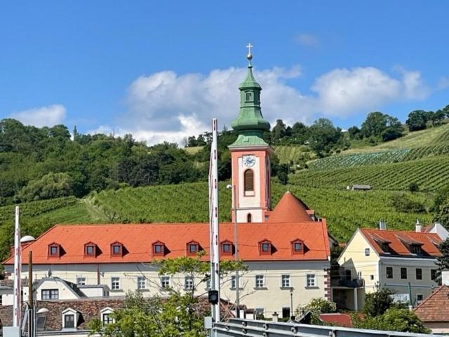 Komfortfertige Wohnungen Freihof Вена Экстерьер фото
